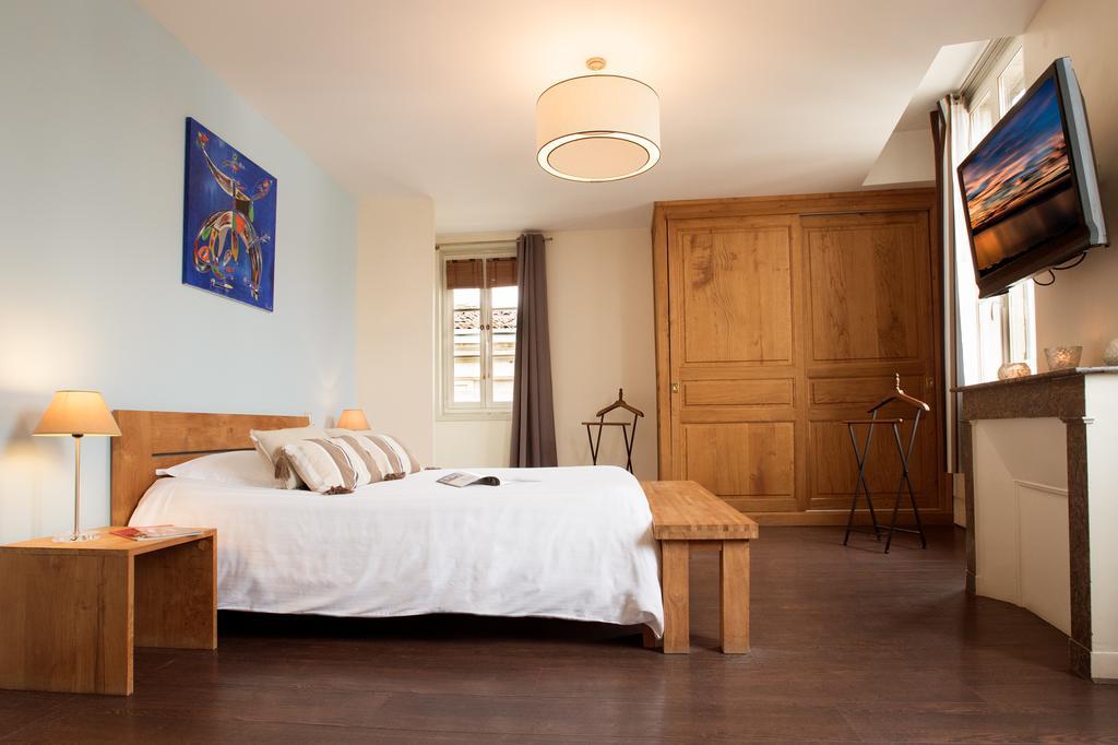 Demeure Des Girondins Apartment Saint-Emilion Bagian luar foto